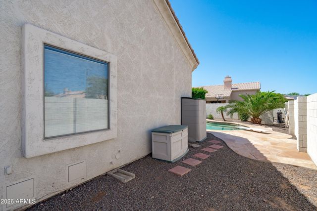 13590 W EDGEMONT Avenue, Goodyear, AZ 85395