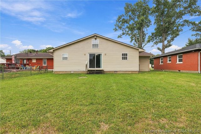 1833 E Park Place, Jeffersonville, IN 47130