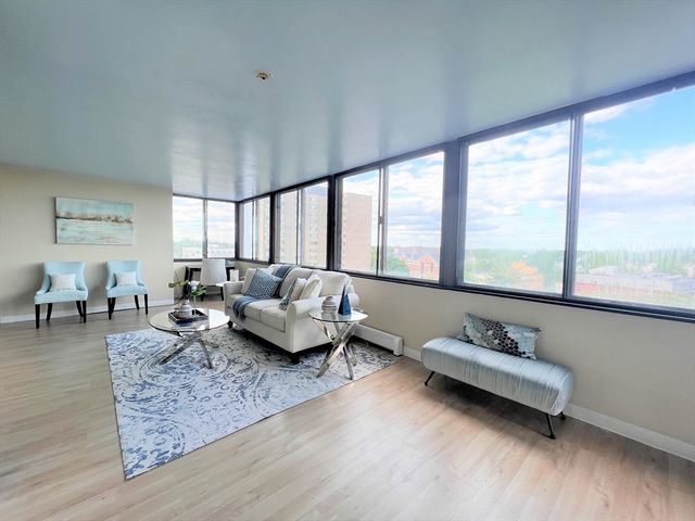 77 Adams St - 610, Quincy, MA 02169