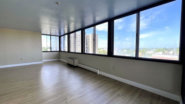 77 Adams St - 610, Quincy, MA 02169