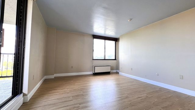 77 Adams St - 610, Quincy, MA 02169