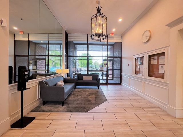 77 Adams St - 610, Quincy, MA 02169