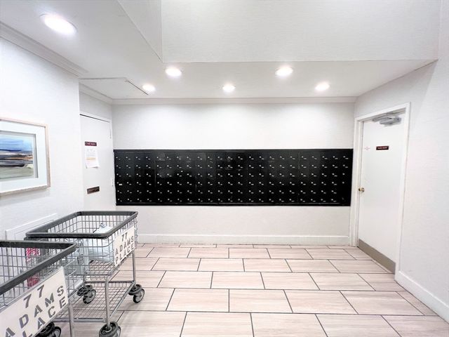 77 Adams St - 610, Quincy, MA 02169