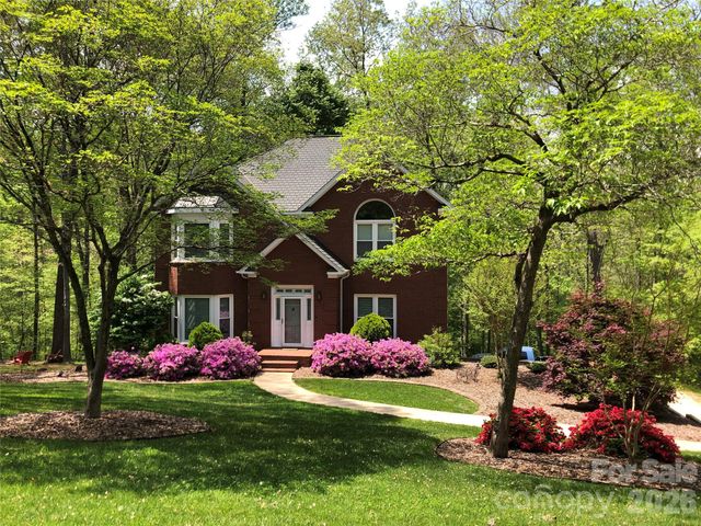 3875 Deer Run Drive NE, Conover, NC 28613