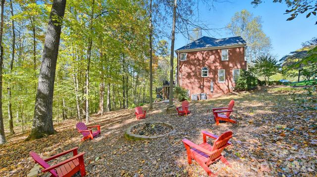 3875 Deer Run Drive NE, Conover, NC 28613