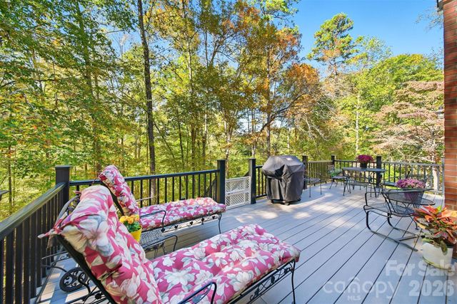 3875 Deer Run Drive NE, Conover, NC 28613