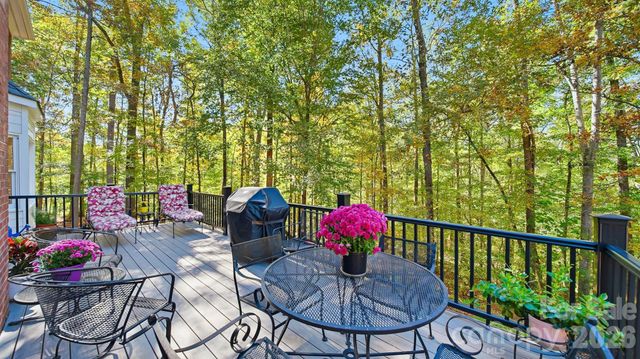 3875 Deer Run Drive NE, Conover, NC 28613