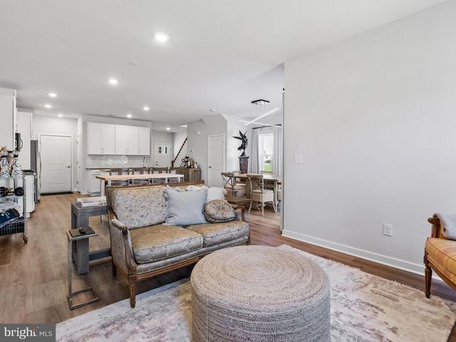 729 HUNSBERGER RD, Spring City, PA 19475