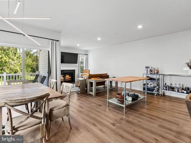 729 HUNSBERGER RD, Spring City, PA 19475