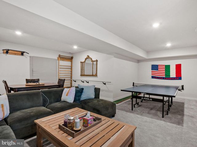 729 HUNSBERGER RD, Spring City, PA 19475