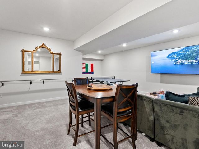 729 HUNSBERGER RD, Spring City, PA 19475