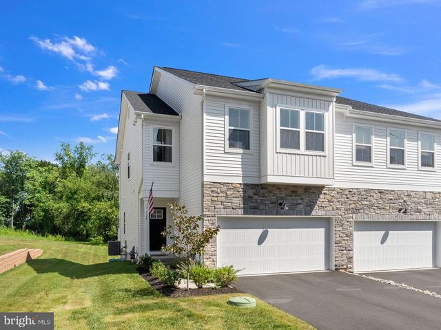 729 HUNSBERGER RD, Spring City, PA 19475