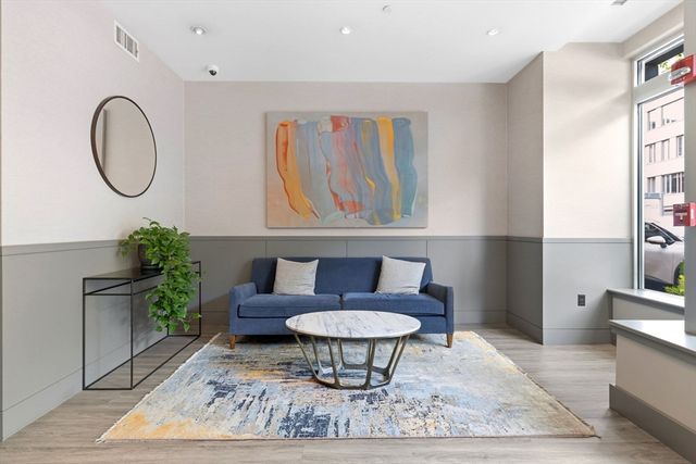 1280 Washington Street 202, Boston, MA 02118