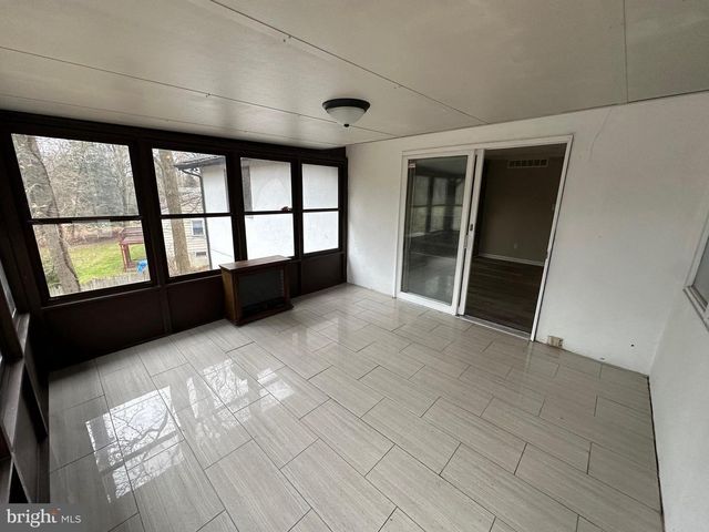 26 SHERRI WAY, Clementon, NJ 08021