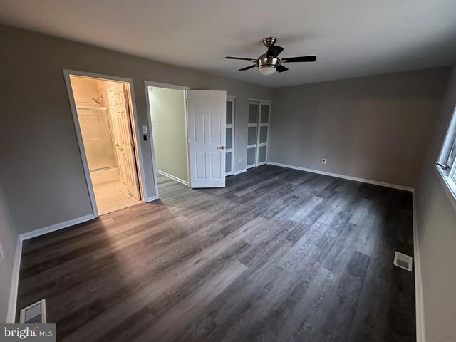 26 SHERRI WAY, Clementon, NJ 08021