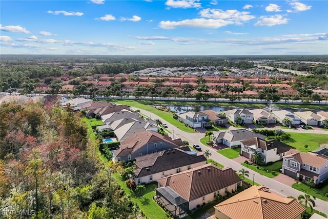 3837 Helmsman DR, Naples, FL 34120