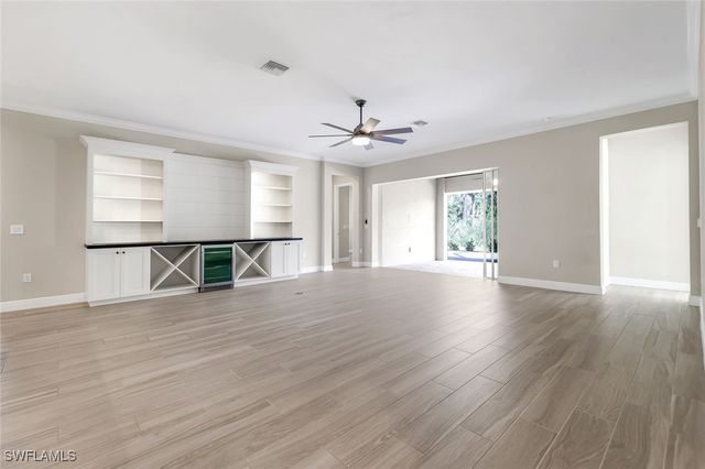 3837 Helmsman DR, Naples, FL 34120