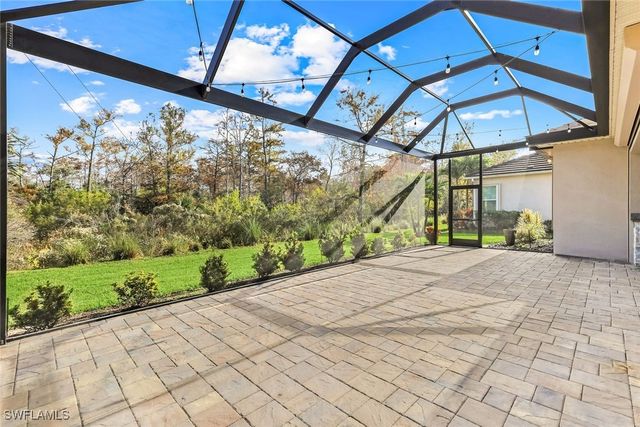 3837 Helmsman DR, Naples, FL 34120