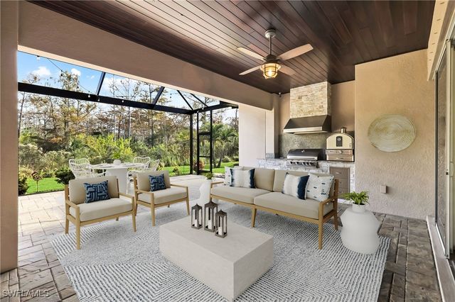 3837 Helmsman DR, Naples, FL 34120