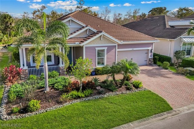 3837 Helmsman DR, Naples, FL 34120