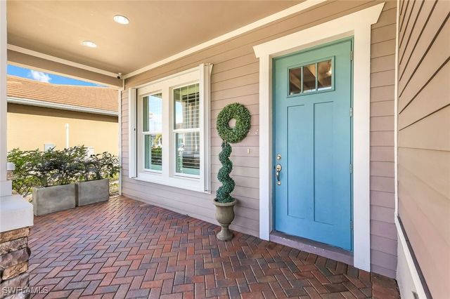 3837 Helmsman DR, Naples, FL 34120