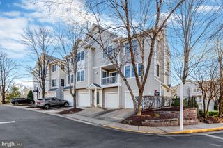 12851 FAIR BRIAR LN, Fairfax, VA 22033