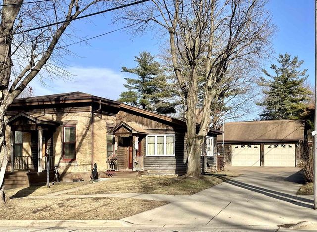 208 N CAPRON STREET, Berlin, WI 54923