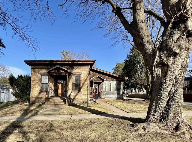 208 N CAPRON STREET, Berlin, WI 54923