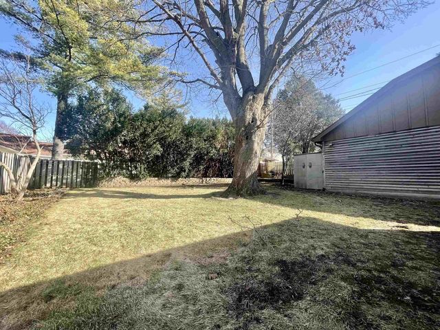 208 N CAPRON STREET, Berlin, WI 54923