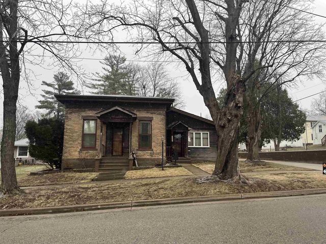 208 N CAPRON STREET, Berlin, WI 54923