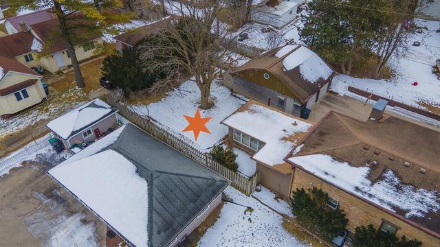 208 N CAPRON STREET, Berlin, WI 54923