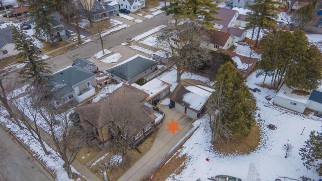 208 N CAPRON STREET, Berlin, WI 54923
