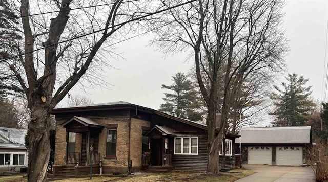 208 N CAPRON STREET, Berlin, WI 54923
