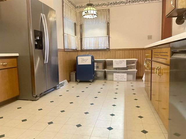 208 N CAPRON STREET, Berlin, WI 54923