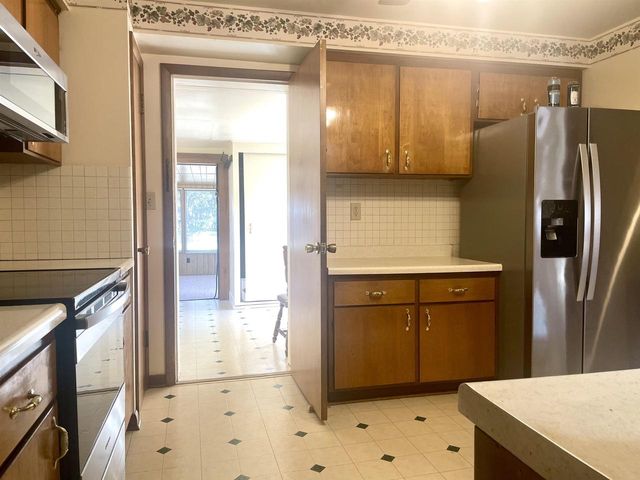 208 N CAPRON STREET, Berlin, WI 54923