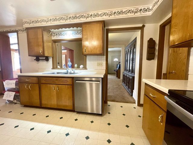 208 N CAPRON STREET, Berlin, WI 54923