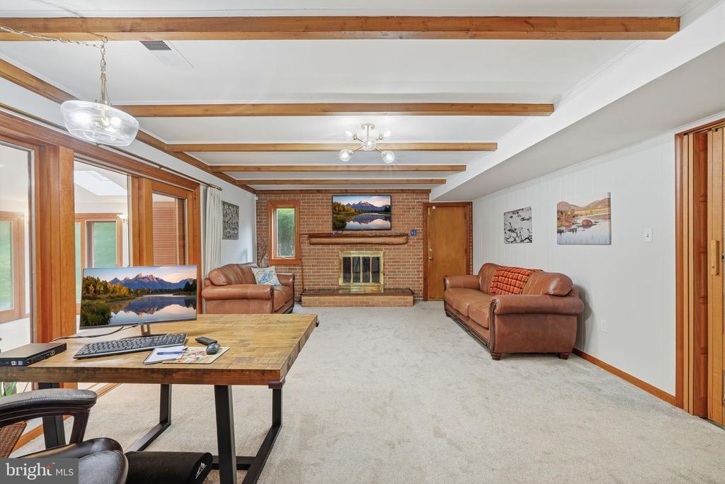 Image 16 of property listing at 12516 DAVAN DR, Silver Spring, MD 20904