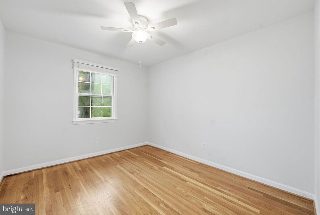 Image 22 of property listing at 12516 DAVAN DR, Silver Spring, MD 20904