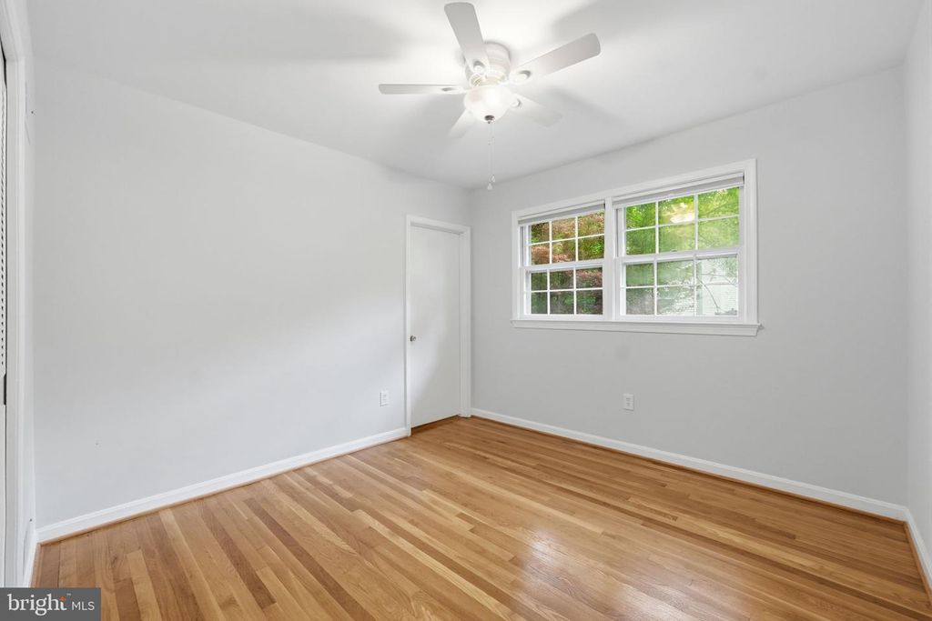 Image 24 of property listing at 12516 DAVAN DR, Silver Spring, MD 20904