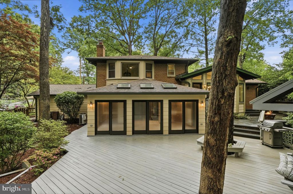 Image 47 of property listing at 12516 DAVAN DR, Silver Spring, MD 20904