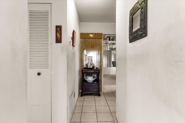 2921 WOOD STREET, Sarasota, FL 34237