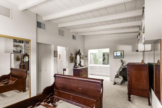 2921 WOOD STREET, Sarasota, FL 34237