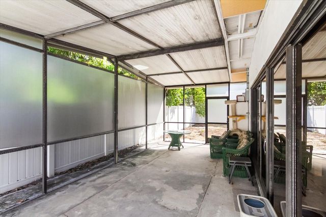 2921 WOOD STREET, Sarasota, FL 34237