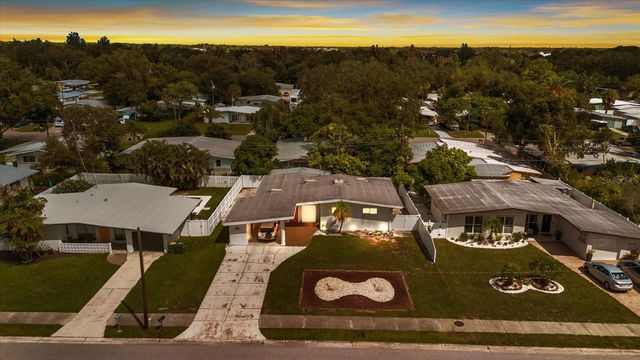 2921 WOOD STREET, Sarasota, FL 34237