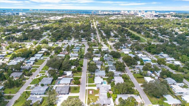 2921 WOOD STREET, Sarasota, FL 34237