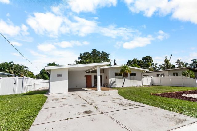 2921 WOOD STREET, Sarasota, FL 34237