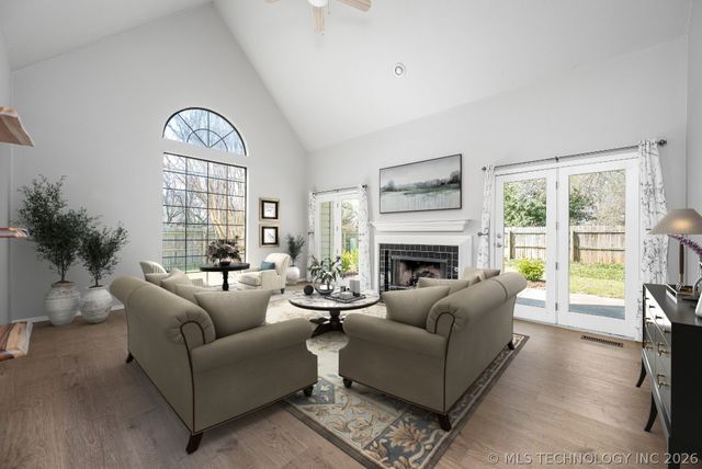 10018 S Maplewood Avenue, Tulsa, OK 74137