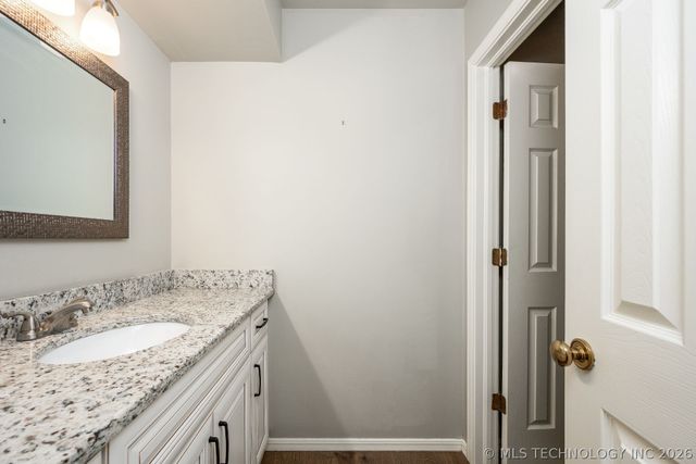 10018 S Maplewood Avenue, Tulsa, OK 74137