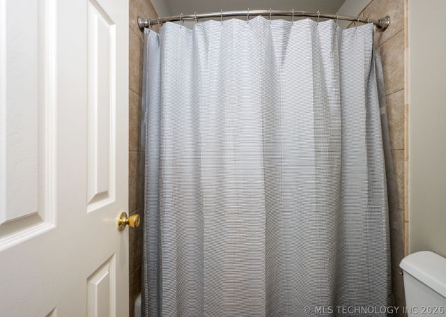 10018 S Maplewood Avenue, Tulsa, OK 74137