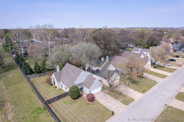 10018 S Maplewood Avenue, Tulsa, OK 74137